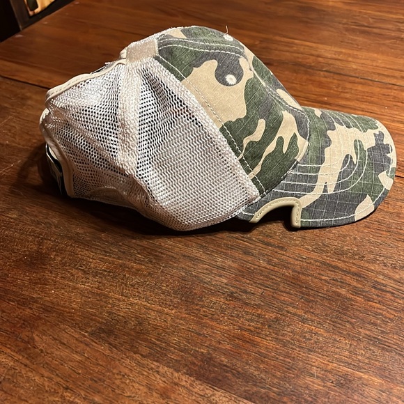 Notch adjustable camo ponytail women’s baseball cap - Picture 3 of 9